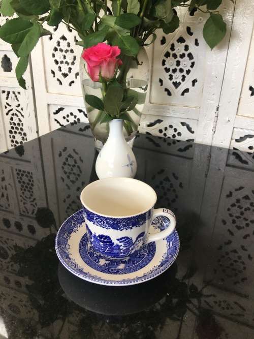 Beautiful Vintage Blue Willow Woods Ware Woods & Sons England Tea Cup & Saucer