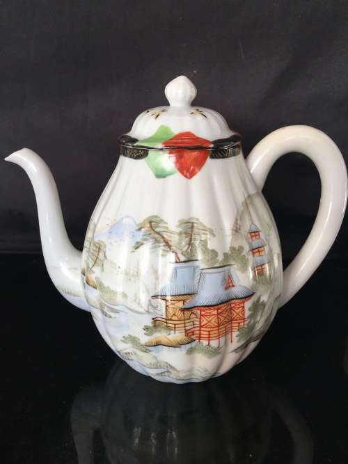 Antique Japanese Taisho period Kutani porcelain Chocolate Pot- hand painted Mt fuji landscape. 1lt
