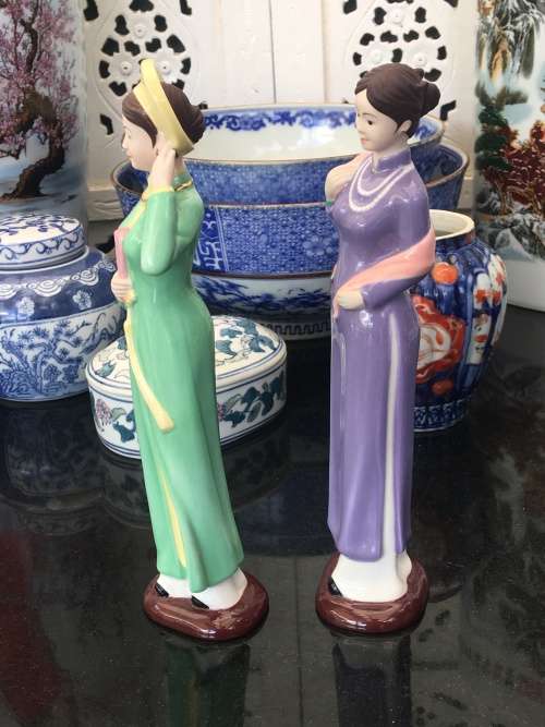 Absolutely Beautiful Collectors Vintage Vietnamese Minh Leong Fine Porcelain Lady Figurines