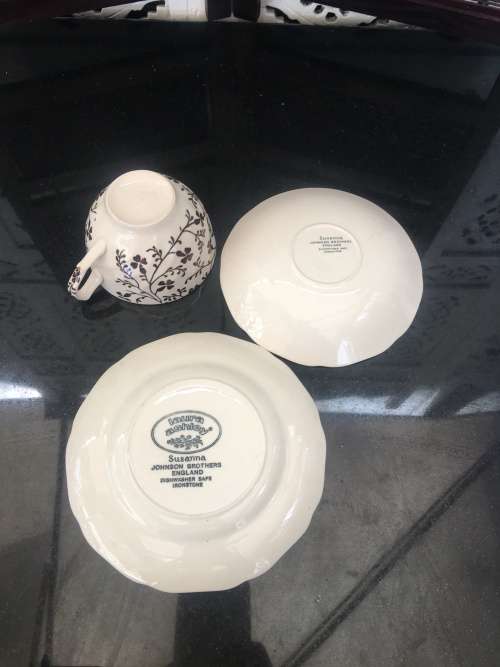 Collectors Laura Ashley Susanna Johnson Brothers England Porcelain Tea Trio (Brown)