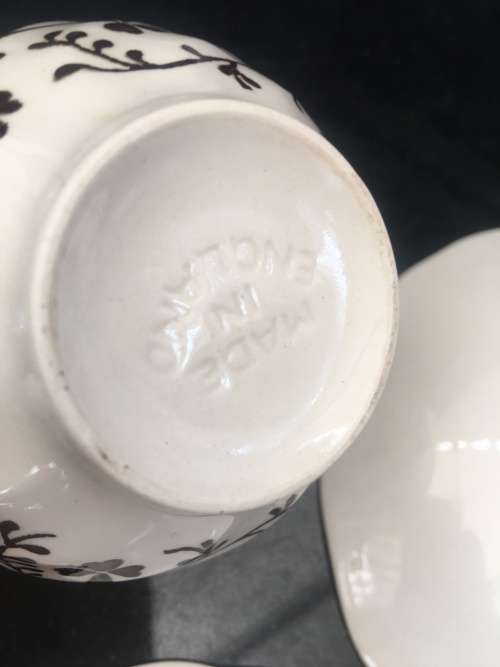 Collectors Laura Ashley Susanna Johnson Brothers England Porcelain Tea Trio (Brown)