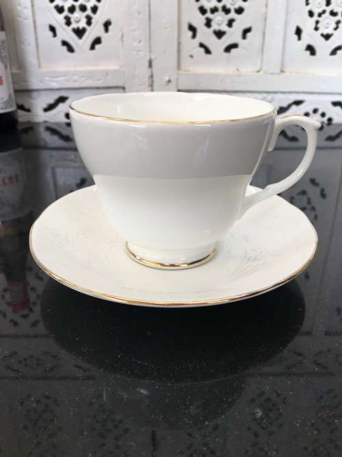 Vintage Duchess England Bone China Jumbo Tea Cup and Saucer. mint condition
