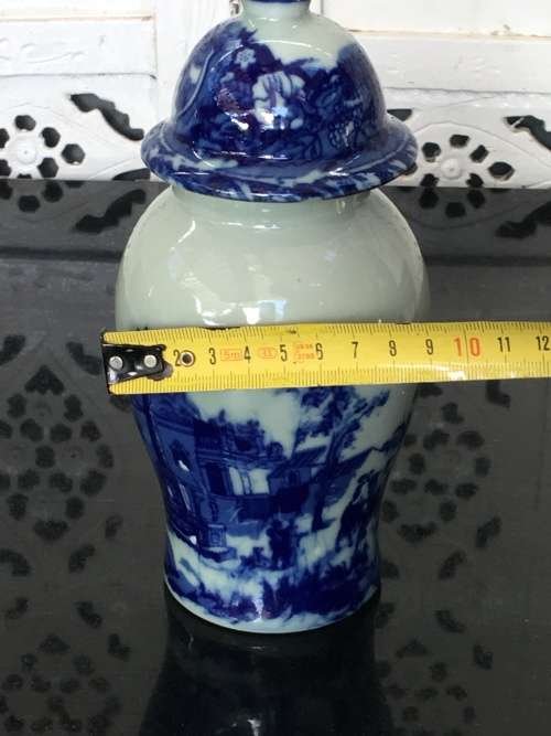 A Beautiful Blue Monumental Porcelain Lidded Urn with the British Royal Arms markings