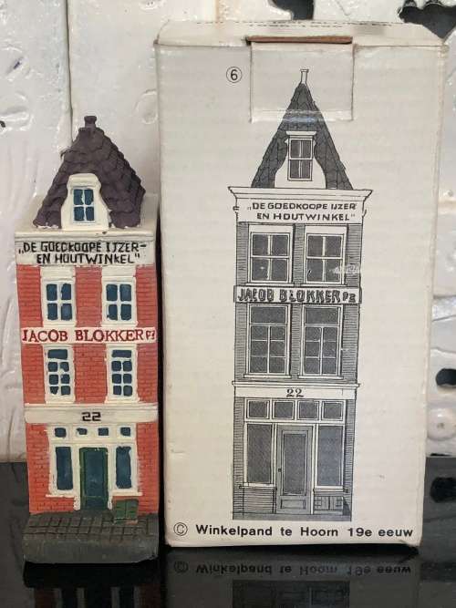 Pair of Collectable Amsterdam Canal Houses No 9 and  No 6 Serie Grachtenhuizen Blokker