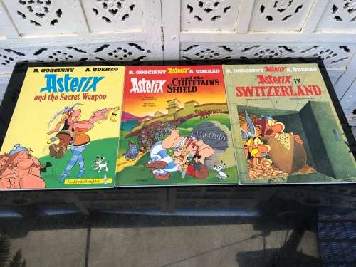 WOW !!! VINTAGE SET OF 3 HARD COVER ASTERIX AND OBELIX COMIC BOOKS