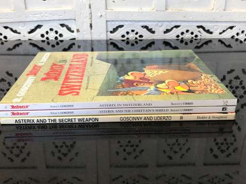 WOW !!! VINTAGE SET OF 3 HARD COVER ASTERIX AND OBELIX COMIC BOOKS