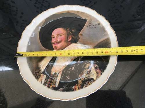 Vintage Old Foley "The laughing Cavalier" Display Plate. Wallace Collection 22.5 cm
