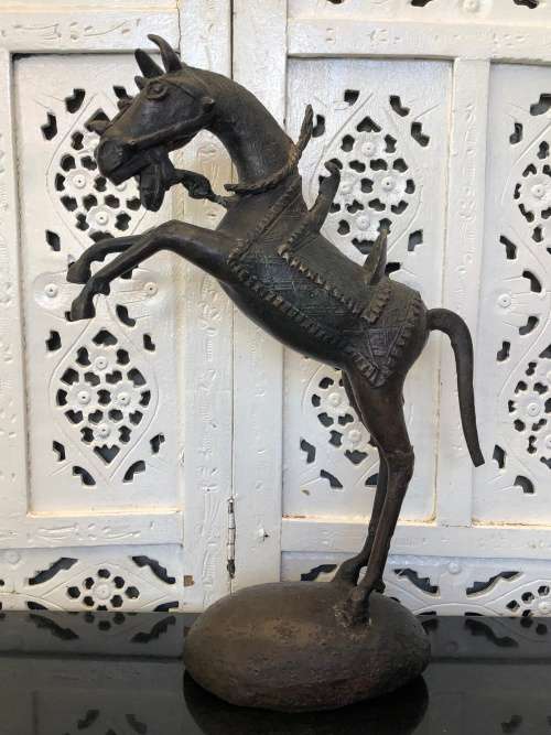 WOW !!! EXCEPTIONALLY RARE LARGE STUNNING BENIN BRONZE STATUE OF A REARING HORSE - VALUE R12500