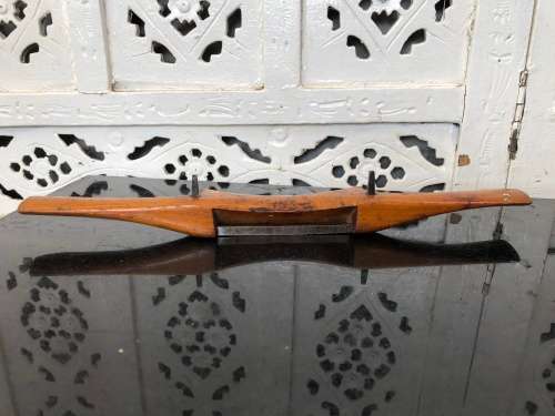 WOW !!! OLD SCHOOL VINTAGE SPOKESHAVE - USED BUT STILL IN WORKING ORDER