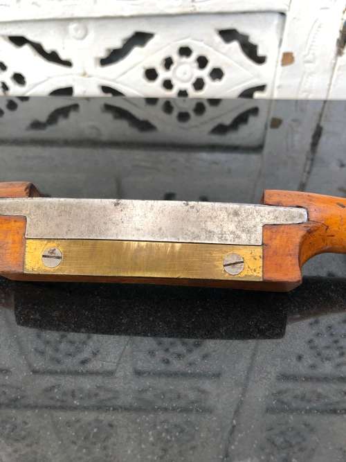 WOW !!! OLD SCHOOL VINTAGE SPOKESHAVE - USED BUT STILL IN WORKING ORDER