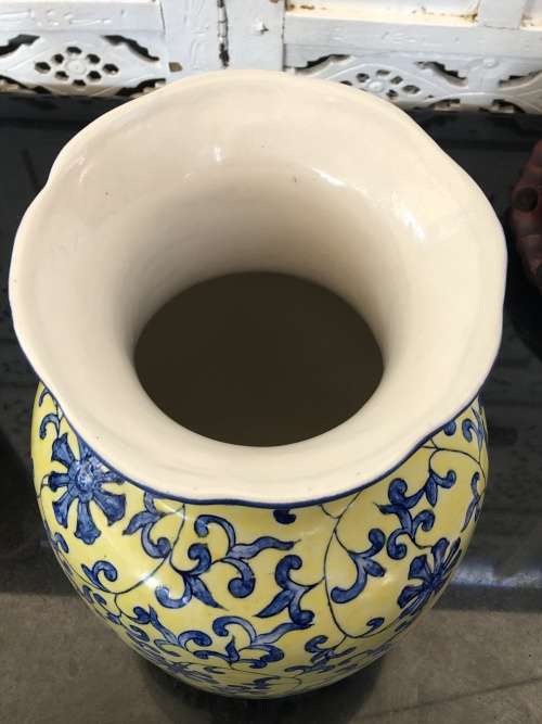 Magnificent Large Antique Chinese Blue & Yellow Qianlong c1736-1795 -Blue 6 Character Mark