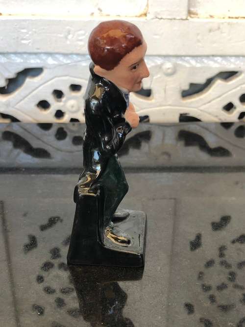 CLEARANCE !!!!  ROYAL DOULTON FIGURINE "URIAH HEEP" M45 (1932- 1983) BY LESLIE HARRADINE