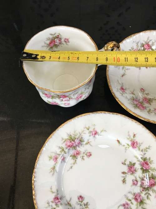 Delightful Vintage  Paragon "Victoriana Rose" By Appointment to Her Majesty The Queen. Tea Trio