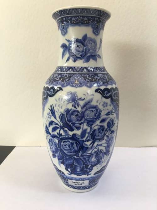 Beautiful Vintage Japan Imperial Imari Blue & White Fine Porcelain Vase with Stamp & BWA Sticker