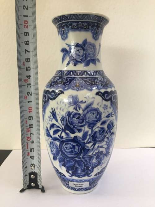 Beautiful Vintage Japan Imperial Imari Blue & White Fine Porcelain Vase with Stamp & BWA Sticker