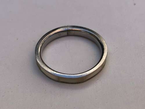 .925 STERLING SILVER RING WITH MOP INLAY - SIZE P - 1.38 grams - NO MARKINGS BUT TESTED POSITIVE