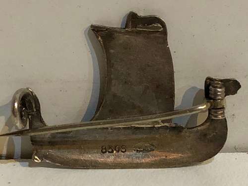 WOW !!! KRISTIAN HESTENES (1873 - 1928) SILVER VIKING SHIP BROOCH - CLEARLY MARKED 830s - NORWEGIAN