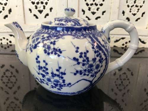 Beautiful c1958 Kutani Japan Marked Blue Prunus  Porcelain Tea Pot Sugar & Creamer .Marks on Base