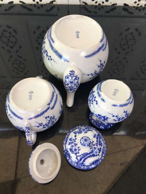 Beautiful c1958 Kutani Japan Marked Blue Prunus  Porcelain Tea Pot Sugar & Creamer .Marks on Base