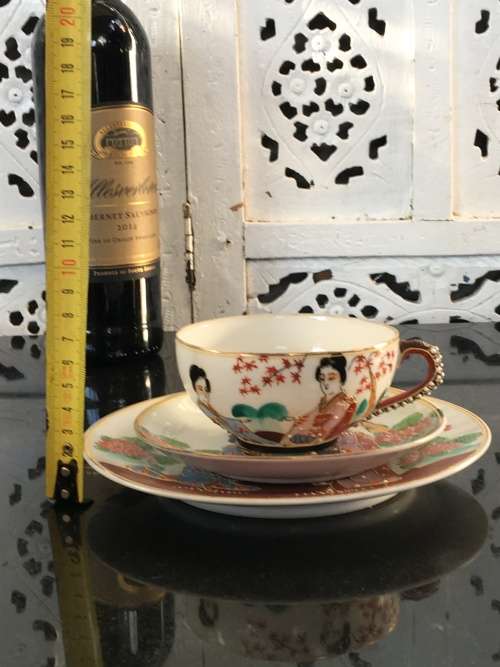 Lovely Japanese Kutani Moriage Geisha Lithophane Tea Trio, Theme, Tea Down by The River. Pre 1945s