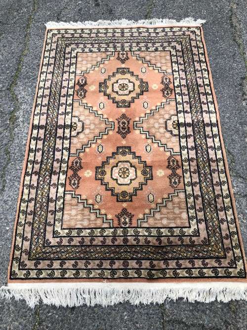 WOW!! GORGEOUS VINTAGE MORI BOKHARA PURE WOOL PERSIAN CARPET - EXCELLENT CONDITION - 1120 X 1830mm