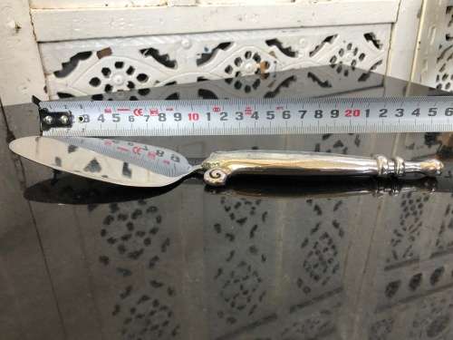 WOW !!! VINTAGE CARROL BOYES PEWTER CAKE LIFTER