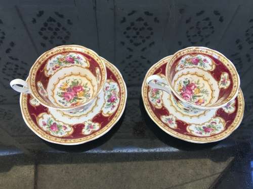 Delightful Lady Hamilton c1939-1945 Date Stamp Royal Albert Bone China England, Small Duos