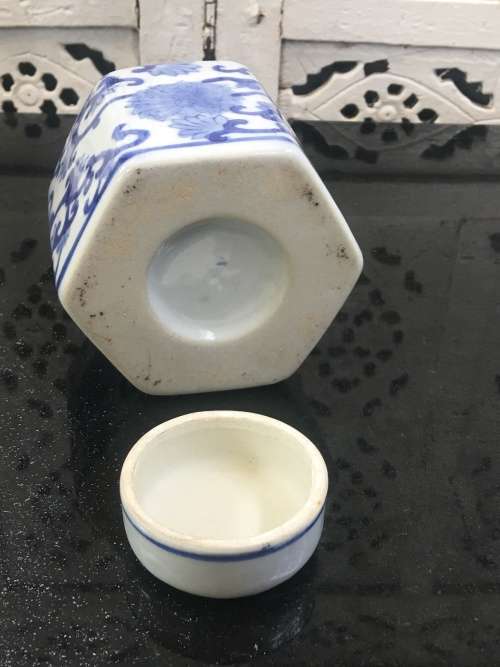 Adorable Decorative Chinese Hexagon Floral Blue Hand Painted Porcelain Tea Caddy
