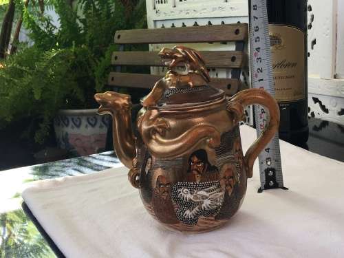 Beautiful Meiji Period Satsuma Shimazu Clan Family Crest, Kazan Moriage Dragon & Gods Tea Ware