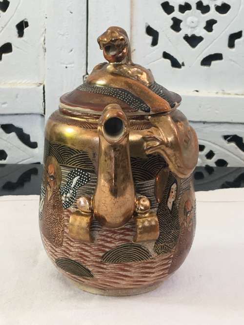 Beautiful Meiji Period Satsuma Shimazu Clan Family Crest, Kazan Moriage Dragon & Gods Tea Ware