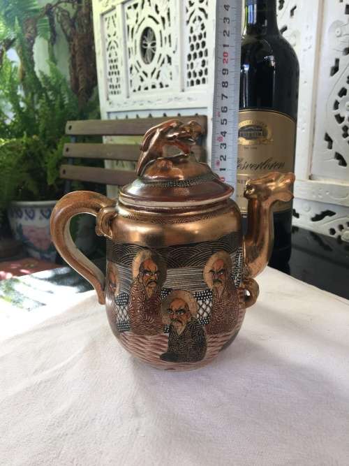 Beautiful Meiji Period Satsuma Shimazu Clan Family Crest, Kazan Moriage Dragon & Gods Tea Ware