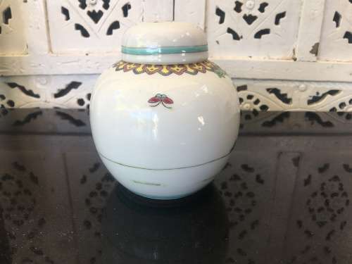 Chinese Zhongguo Jingdezhen Zhi c1970s mark- Famille Verte Children Playing 12 cm Lidded Ginger Jar