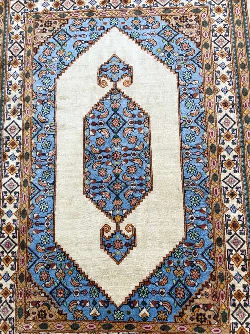 INVESTMENT OPPORTUNITY ~ A RARE AND VALUABLE EXQUISITE QUM PURE SILK PERSIAN CARPET SENNEH DESIGN