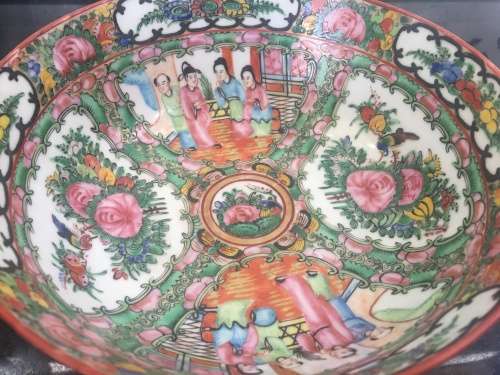 Antique Chinese Export Famille Rose Medalion Canton Porcelain 20 cm Bowl  Marked China