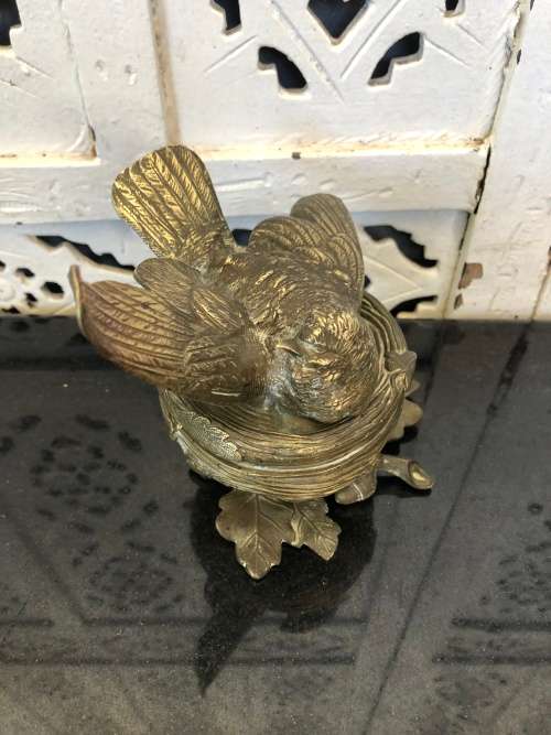 WOW !!! STUNNING FIRE GILDED BRONZE BIRD ON THE NEST LIDDED TRINKET BOX - c1800's