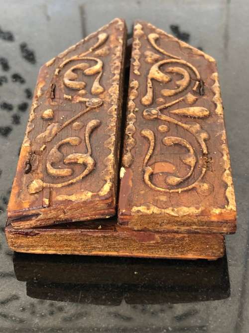 WOW !!! ANTIQUE - POSSIBLY 18th CENTURY, RUSSIAN ORTHODOX ICON HINGED TRAVELLING SHRINE