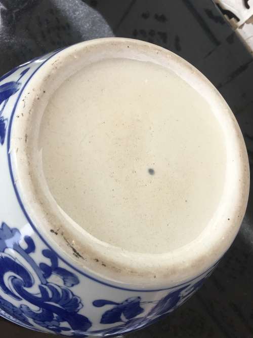 Beautiful Chinese Under Glaze Blue Ming Style Jardiniere/Plant Holder.