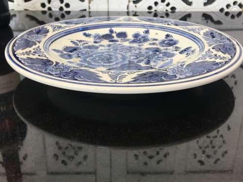 Delightful Old Delft Blauw Hand Painted Made In Holland Signed Plate/Wall Hanging 23.5 cm