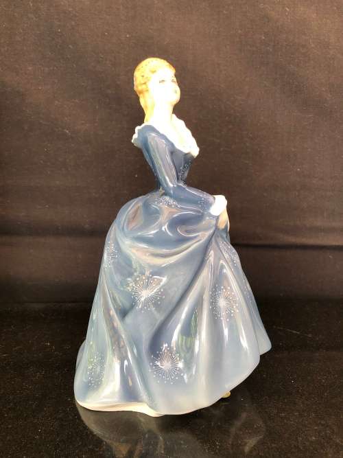 CLEARANCE  ROYAL DOULTON (1966 - 1995) `FRAGRANCE` FIGURINE HN 2334 BY MARGARET DAVIES