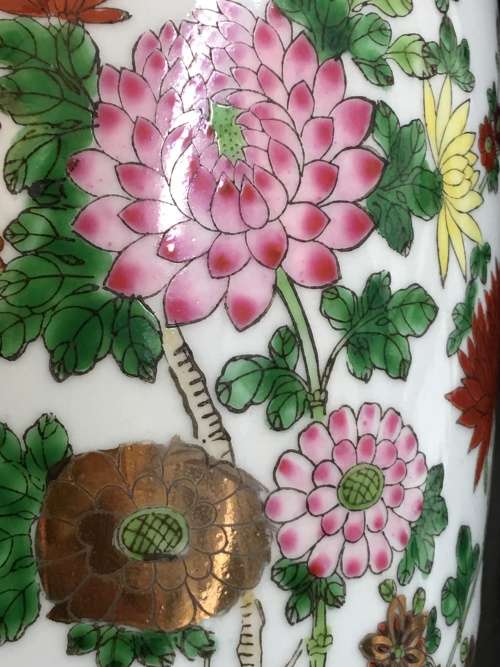 Lovely Large Vintage Chinese Zhongguo Jingdezhen Zhi Marked Floral & Insects Painted Vase