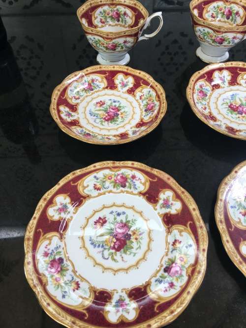 Delightful Lady Hamilton c1939-1945 Date Stamp Royal Albert Bone China England,Tea Trios