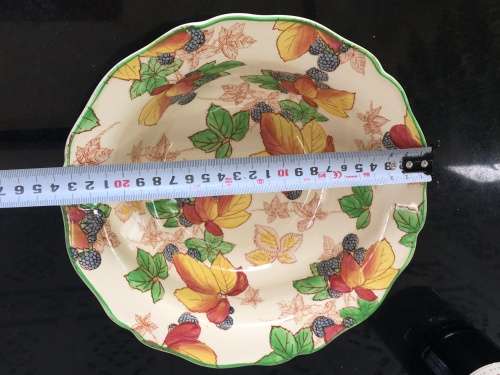 Lovely Rare "BlackBerry" Royal Doulton England Scalloped Salad Bowl D5698. 24 cm