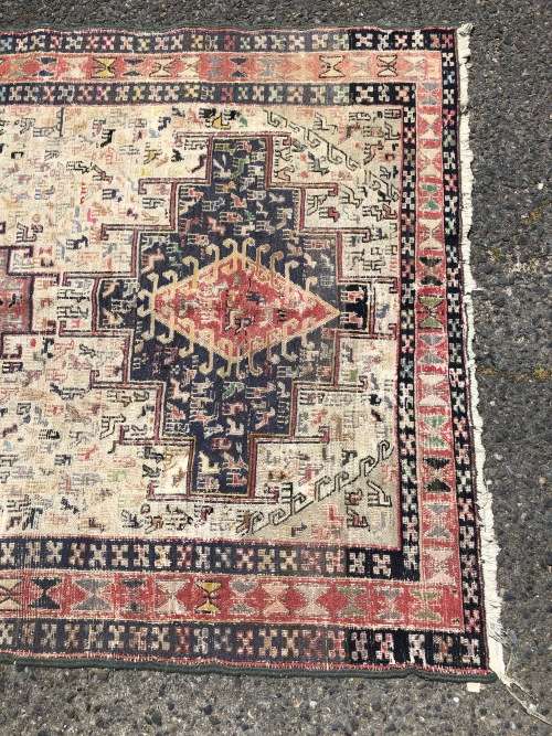 WHAT A BEAUTY - NICE WORN PURE WOOL HAND KNOTTED CROCHET SOUMAK TRIBAL PERSIAN CARPET 1900 X 1150mm