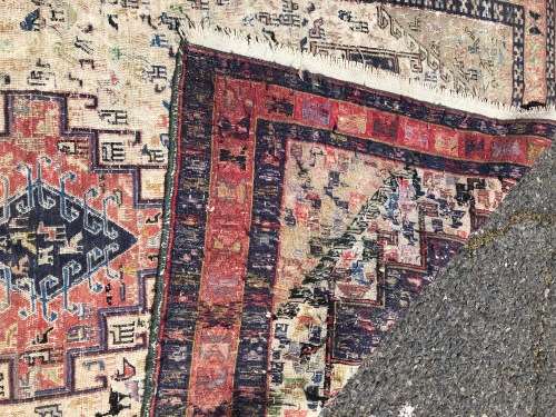 WHAT A BEAUTY - NICE WORN PURE WOOL HAND KNOTTED CROCHET SOUMAK TRIBAL PERSIAN CARPET 1900 X 1150mm