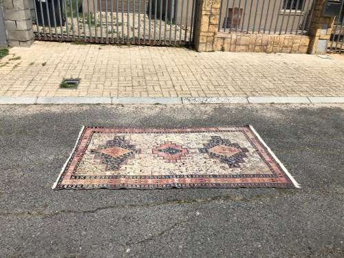 WHAT A BEAUTY - NICE WORN PURE WOOL HAND KNOTTED CROCHET SOUMAK TRIBAL PERSIAN CARPET 1900 X 1150mm