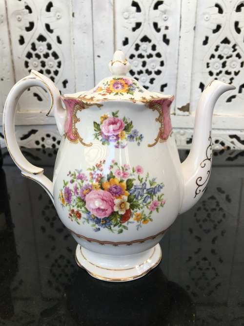 Delightful Vintage "Lady Carlyle" c1944-1950 Date Stamp Royal Albert Bone China England Tea Pot