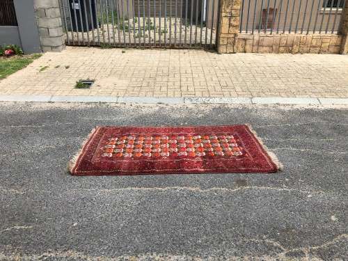 LOVELY VINTAGE HAND KNOTTED PURE WOOL BALUCHI PERSIAN CARPET 1860 X 1040mm