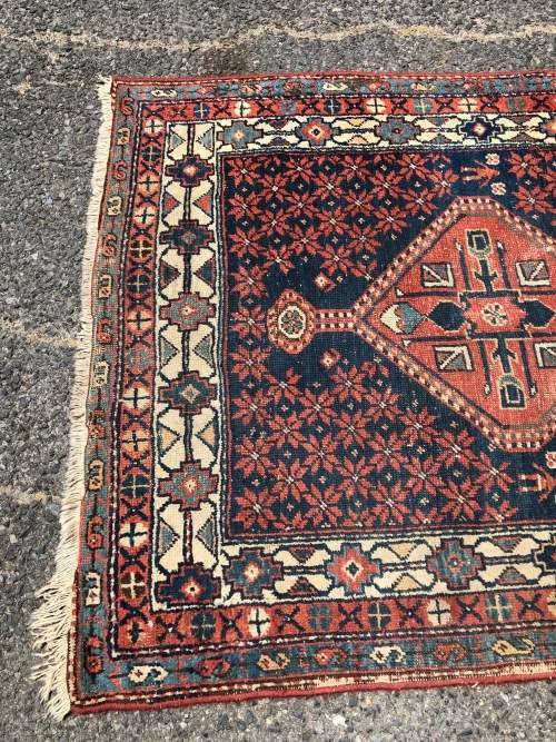 FANTASTIC LARGE HAND KNOTTED PURE WOOL SHIRAZ PERSIAN CARPET 2100 X 1100mm
