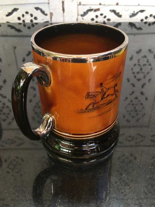 Arthur Wood Tankard "Ye Olde Coaching Days" England High Gloss Porcelain with Silver Gilt