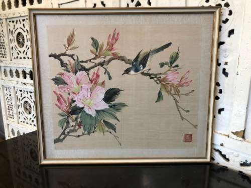 BEAUTIFUL - CHINESE WATERCOLOR PAINTING ON SILK - STUNNING DECOR ITEM